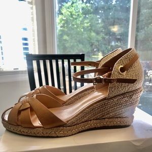 New Schutz “Gellin” Espadrilles, Size 9!